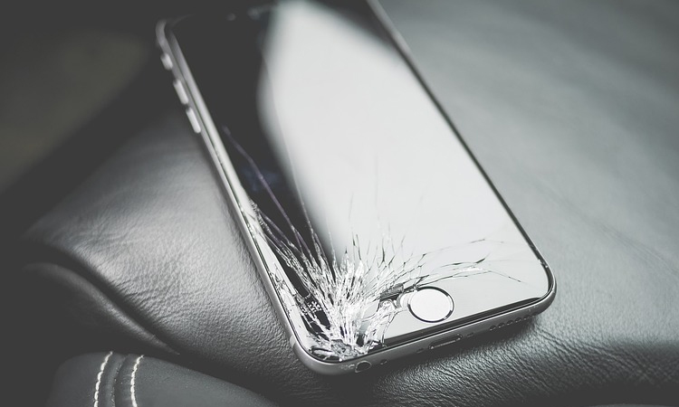 Follow These Simple Tips To Protect Your Phone to Make it Unbreakable