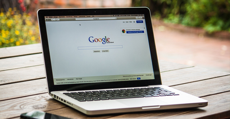 Traditional Laptop Vs 2-in-1: Which One Should You Opt For