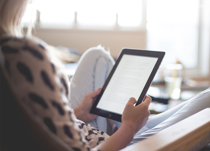 Books Vs E-Books: Why Traditional Books Are Better Than E-Books