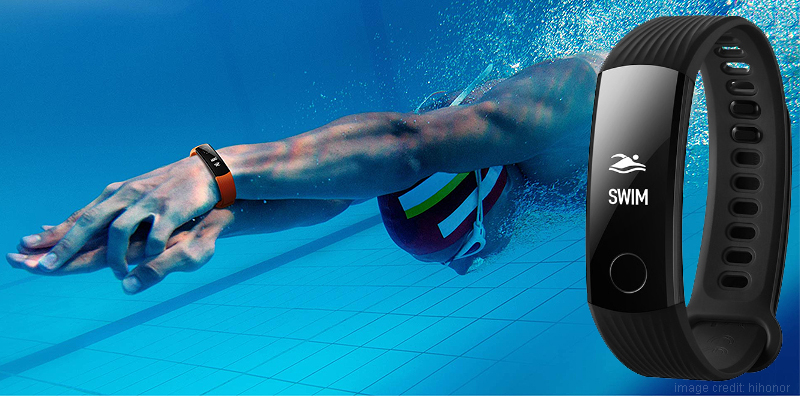 Best Waterproof Fitness Bands in India That You Can Wear in the Pool